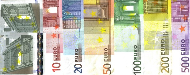 detail front euro banknotes