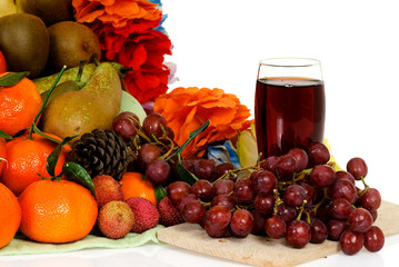 Fruit basket, red grape juice