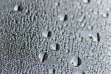 Edel-Metall - Hintergrund mit Wassertropfen 13