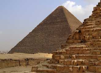 pyramids of giza 34