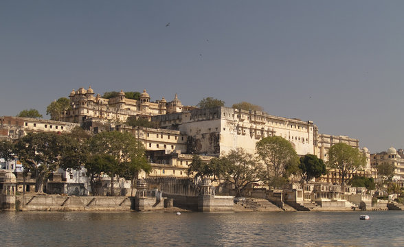 Rajput style City Palace by Lake Pichola