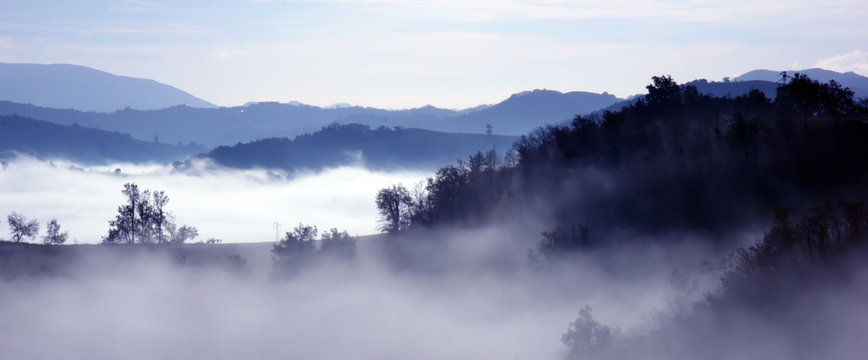 Fototapeta fog in mountain