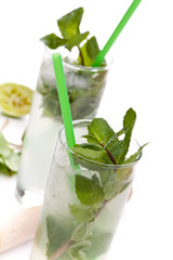 2 Mojito mit Zubehör
