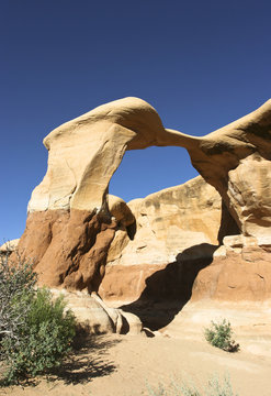 Metate Arch