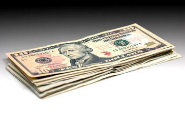 Dolares