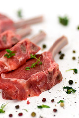 Lamm Medaillons - Filet- mit Gewürzen- roh
