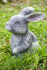 rabbit statue
