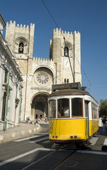 Plakat Carreira 28 i katedra Lisboa