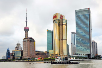 Fototapeta na wymiar China Shanghai riverfront buildings and the pearl tower