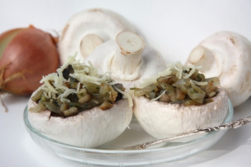 Gefüllte pilze