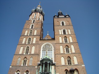 wieże kościoła w Krakowie