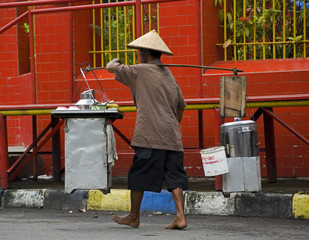 Food hawker on Indonesian street - obrazy, fototapety, plakaty