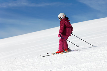 jeunne fille &agrave; ski