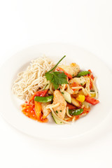 Asiatische Fischpfanne mit Mie-Nudeln