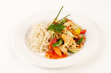 Asiatische Fischpfanne mit Mie-Nudeln