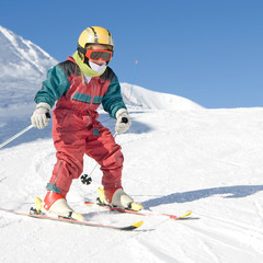 Fototapeta na wymiar Descente ski enfant