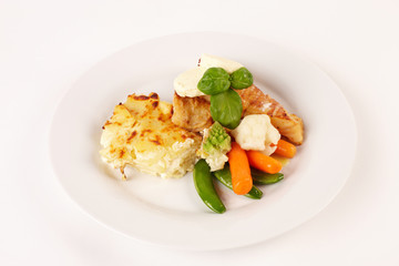 Viktoriabarschfilet mit Kartoffelgratin