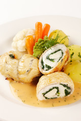 Schollenröllchen mit Mozzarella und Spinat gefüllt