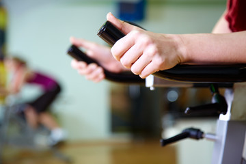 spinning im fitnessstudio