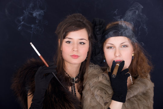 girls and smoke