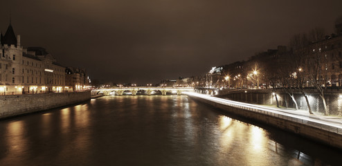 Fototapeta premium pont sur la Seine