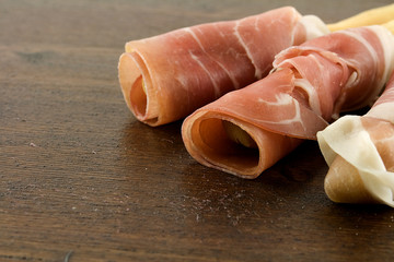 prosciutto crudo
