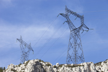 poteaux électriques