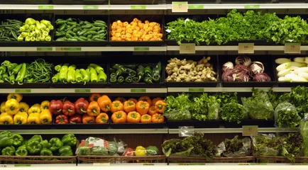 Foto op Aluminium Grocery shelf of vegetables © Lara