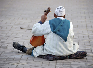 Violin player in Morocco