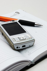Terminplaner, Handy & Stift