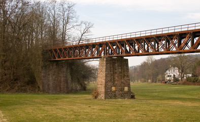 Alte Gitternetzbrücke