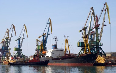 Fototapeta premium Ships in seaports on island Sakhalin