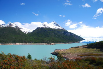Naklejka na ściany i meble Lodowiec Perito Moreno w Parku Narodowym Los Glaciares, Argentyna