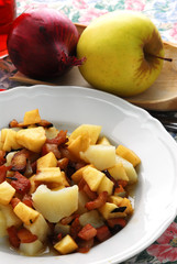 Padellata di patate e mele - Contorni della lombardia