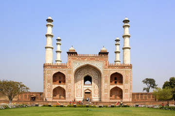 Entrance to Sikandra, Tomb of Akbar (Mughal emperor), at Agra, I