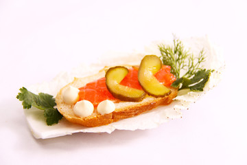 sandwich with salmon and cucmber