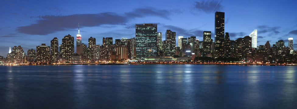 Fototapeta Panoramę Nowego Jorku panoramiczny w nocy