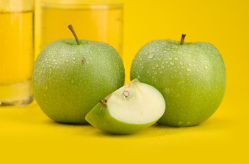 Green apple