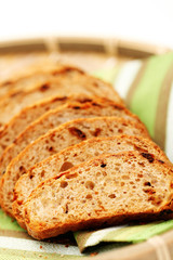 bread with dry tomatoes