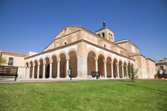 Iglesia de Santa Mar&iacute;a en Olmedo, Valladolid, Spain