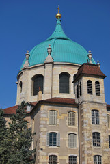 Fototapeta na wymiar L’Église Sainte-Anne de dijon