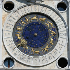 la tour de l'horloge à Venise