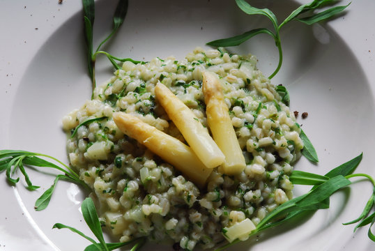 Orzotto agli asparagi e sclopit ( silene - erba di campo ) Fvg