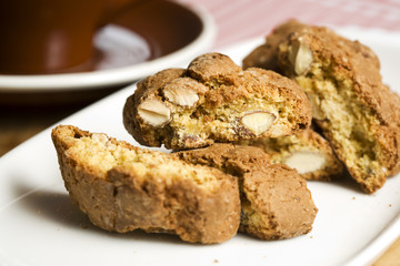 cantuccini, italian almond cookies