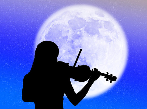 Violinista nella luna