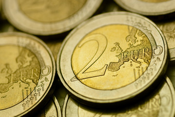 monnaie série - image d'une pièce de 2 euro en gros plan