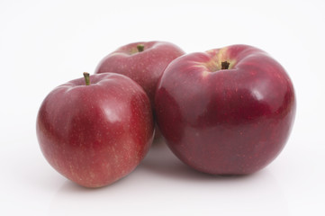 Drei rote Äpfel