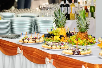 Fotobehang banquet dessert table © starush