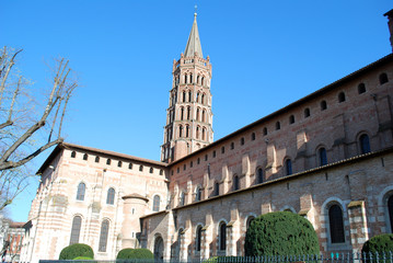 Fototapeta na wymiar Katedra Saint-Sernin