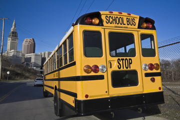 Fototapeta na wymiar Autobus szkolny w Cleveland